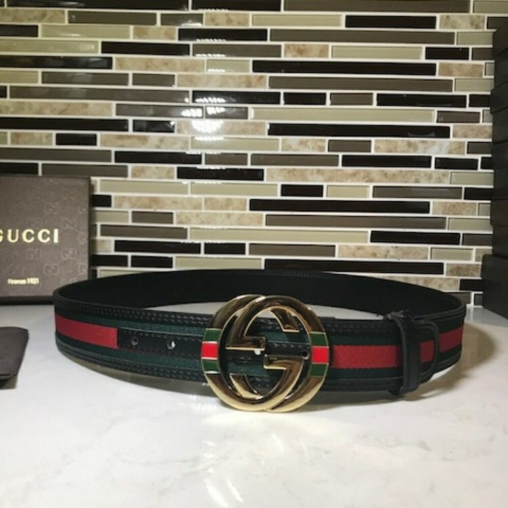 Men’s Gucci belt